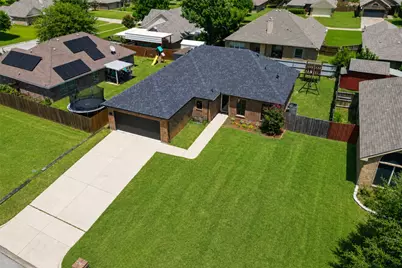 1015 Christine Street, Keene, TX 76031 - Photo 32