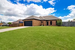 1015 Christine St, Keene, TX 76031 - Photo 1