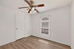 2041 Hemlock Dr, Haltom City, TX 76117 - Photo 16