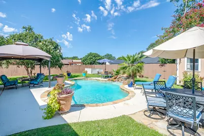 922 Highland Drive, Cleburne, TX 76033 - Photo 1