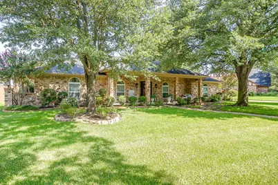 922 Highland Drive, Cleburne, TX 76033 - Photo 2