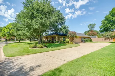922 Highland Drive, Cleburne, TX 76033 - Photo 6
