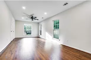 9531 Peninsula Dr, Dallas, TX 75218 - Photo 6