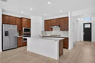 1433 Mustang Cyn Dr, Fort Worth, TX 76052 - Photo 2