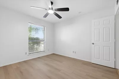 2227 Crockett Drive, Carrollton, TX 75006 - Photo 12