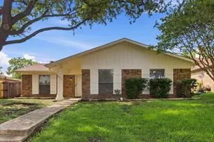 2227 Crockett Dr, Carrollton, TX 75006 - Photo 1