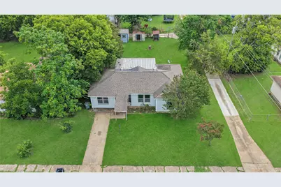 1536 Celeste, Dallas, TX 75217 - Photo 4
