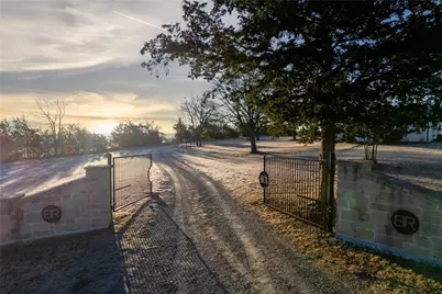 1922 A Bethel Cannon Road, Whitewright, TX 75491 - Photo 4