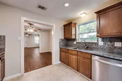 220 Jagoe Street, Denton, TX 76201 - Photo 12