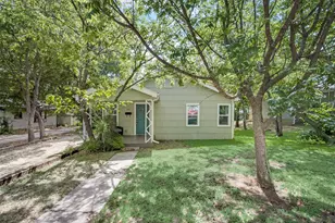 220 Jagoe St, Denton, TX 76201 - Photo 1