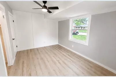 1221 Greenway Drive, Mesquite, TX 75149 - Photo 10