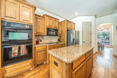 109 Overton Ridge Circle, Weatherford, TX 76088 - Photo 10