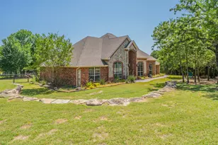 109 Overton Ridge Cir, Weatherford, TX 76088 - Photo 2