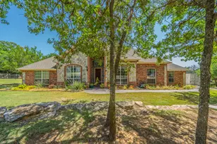 109 Overton Ridge Cir, Weatherford, TX 76088 - Photo 2