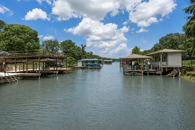 111 Bull Run Drive, Streetman, TX 75859 - Photo 16