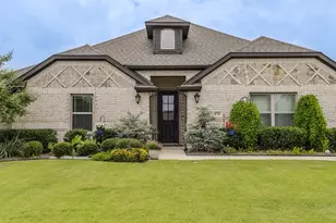 173 Hackney St, Waxahachie, TX 75165 - Photo 2