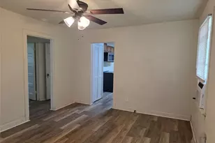 1315 N Robinson St, Cleburne, TX 76031 - Photo 12
