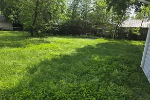 1315 N Robinson St, Cleburne, TX 76031 - Photo 8