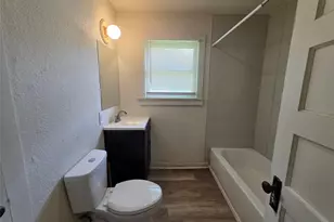 1315 N Robinson St, Cleburne, TX 76031 - Photo 18