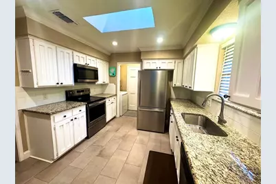 8712 Lake Country Drive, Fort Worth, TX 76179 - Photo 12