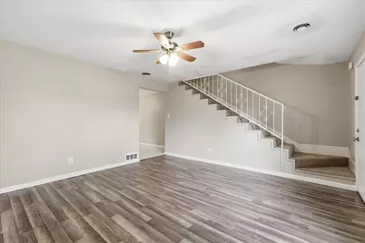 1910 W Sanford Street #A, Arlington, TX 76012 - Photo 8