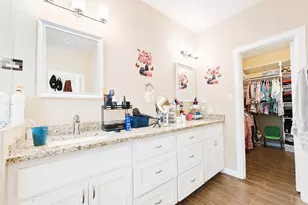 6802 Christina Ln, Garland, TX 75043 - Photo 12