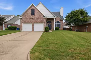 519 Mattie Ln, Lake Dallas, TX 75065 - Photo 2