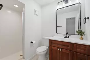 8750 Park Ln, Dallas, TX 75231 - Photo 14