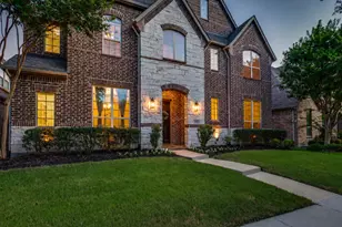 2812 Damsel Bella Blvd, Lewisville, TX 75056 - Photo 2