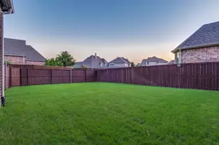 2812 Damsel Bella Blvd, Lewisville, TX 75056 - Photo 32