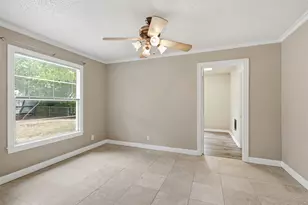 909 Keith Pumphrey Dr, River Oaks, TX 76114 - Photo 14