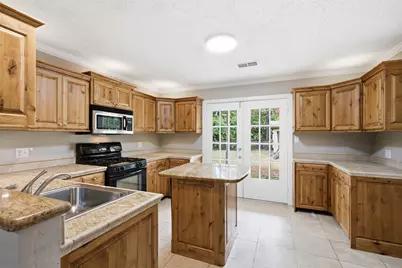 909 Keith Pumphrey Drive, River Oaks, TX 76114 - Photo 12