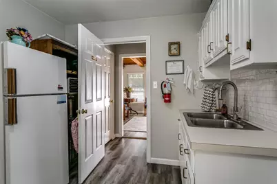 725 W Purnell Road, Lewisville, TX 75067 - Photo 12