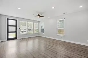 2732 Livingston Ave, Fort Worth, TX 76110 - Photo 4