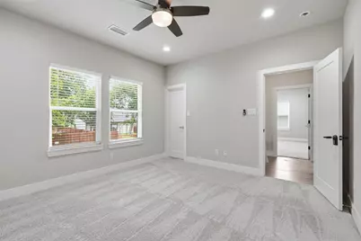 2732 Livingston Avenue, Fort Worth, TX 76110 - Photo 32
