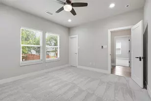 2732 Livingston Ave, Fort Worth, TX 76110 - Photo 32