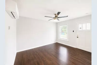 1817 Brittain Street, Fort Worth, TX 76111 - Photo 4