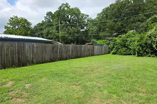 1817 Brittain St, Fort Worth, TX 76111 - Photo 16