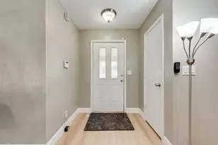 205 Freedom Ln, Arlington, TX 76002 - Photo 2