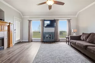 8116 Clearview Ct, Cresson, TX 76035 - Photo 10