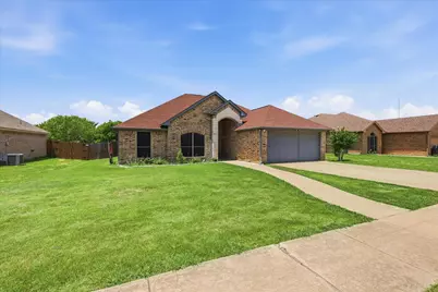 124 Chambers Creek Circle, Maypearl, TX 76064 - Photo 2