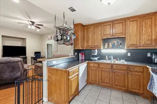 124 Chambers Creek Cir, Maypearl, TX 76064 - Photo 8
