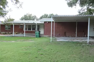 581 Alexander Rd, Stephenville, TX 76401 - Photo 4