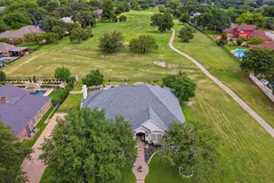 11812 Blue Creek Dr, Fort Worth, TX 76008 - Photo 38