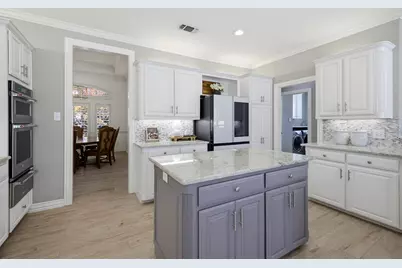 11812 Blue Creek Drive, Fort Worth, TX 76008 - Photo 14