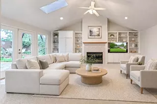 3032 Hollandale Ln, Farmers Branch, TX 75234 - Photo 2