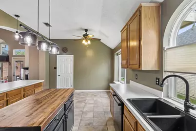 607 Grimsworth Court, Allen, TX 75002 - Photo 10