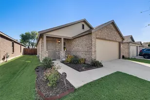124 Essex Dr, Mesquite, TX 75149 - Photo 1