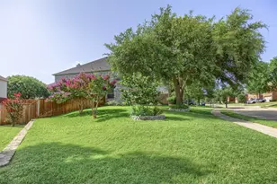 2201 Pharr Dr, McKinney, TX 75072 - Photo 4