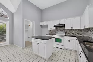 2702 Garden Springs Dr, Richardson, TX 75082 - Photo 12